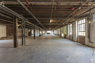 37 W Cross St, Baltimore, MD for lease Interior Photo- Image 2 of 5