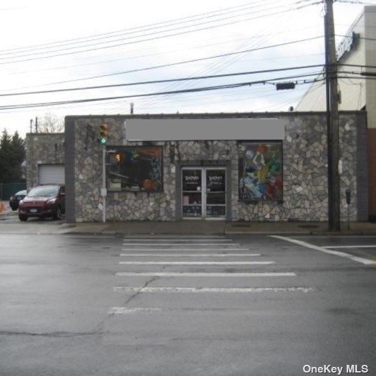 250 W Merrick Rd, Valley Stream, NY for sale - Building Photo - Image 1 of 1