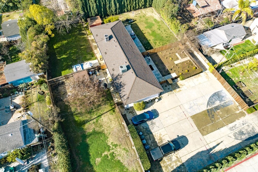 5652-5654 Broadway, Sacramento, CA for sale - Building Photo - Image 3 of 14