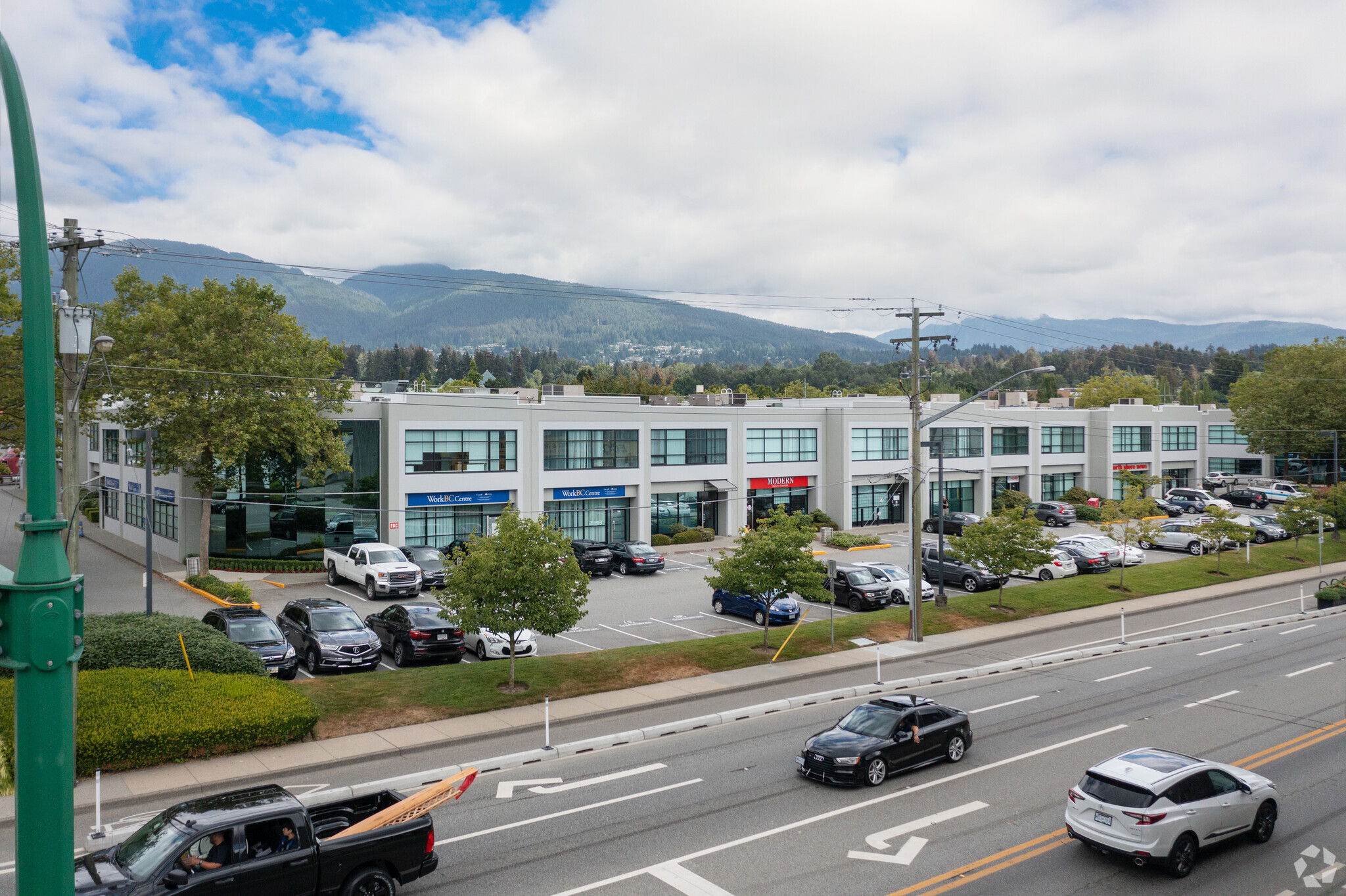 980 W 1st St, North Vancouver District, BC for lease Building Photo- Image 1 of 6