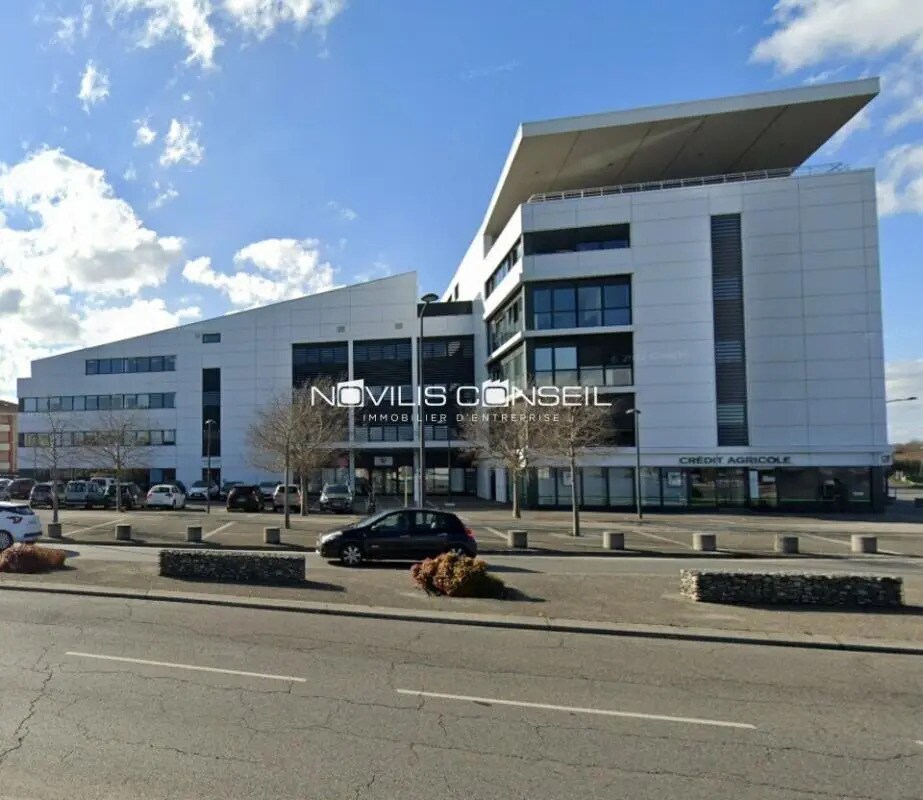 Office in Muret for sale Building Photo- Image 1 of 6