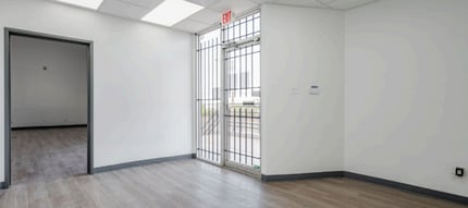 2570 W Commerce St, Dallas, TX for sale Interior Photo- Image 2 of 3