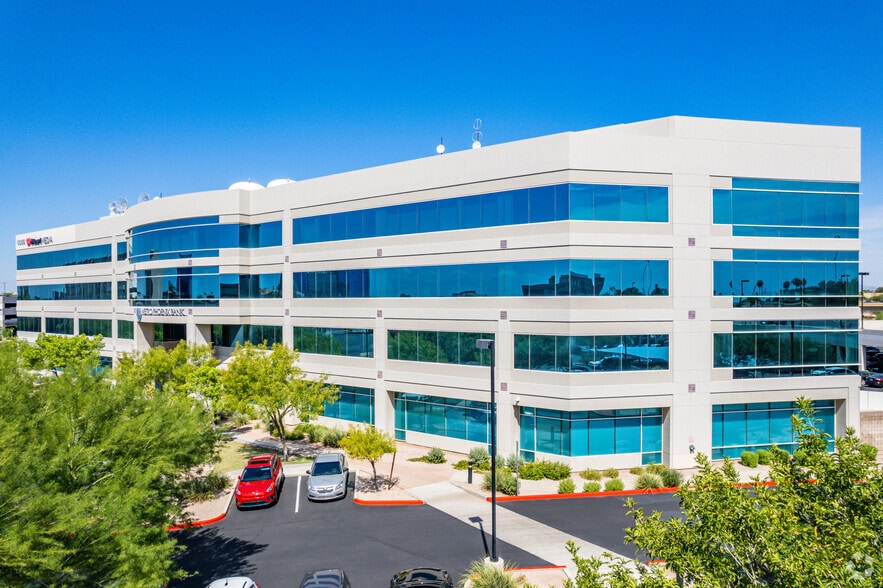 4686 E Van Buren St, Phoenix, AZ for lease - Building Photo - Image 2 of 4