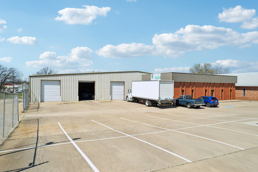 710 S Adams St, Sapulpa, OK for sale - Building Photo - Image 2 of 51