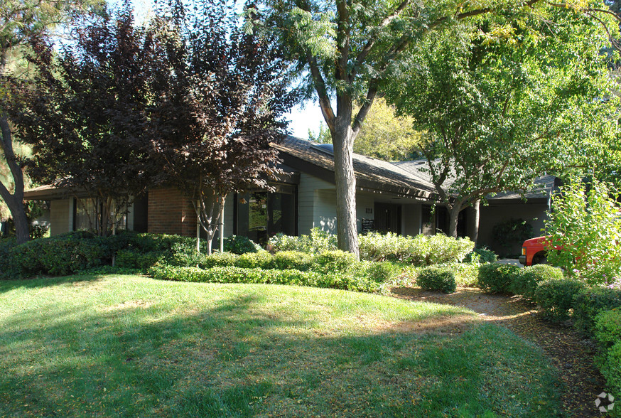 828 University Ave, Sacramento, CA for sale - Building Photo - Image 1 of 1