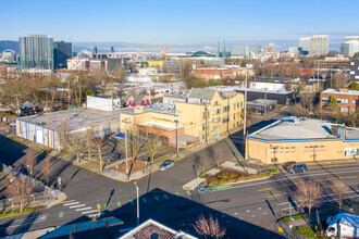 215 SE 9th Ave, Portland, OR - aerial  map view