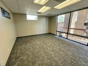 7898 E Acoma Dr, Scottsdale, AZ for lease Interior Photo- Image 2 of 6