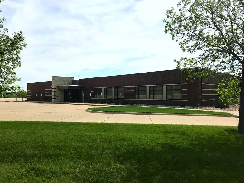 4140 Kimball Ave, Waterloo, IA for sale - Other - Image 1 of 1