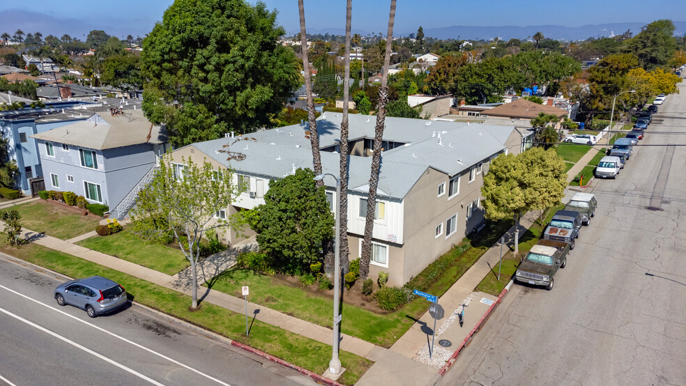 11401 Washington Pl, Los Angeles, CA for sale - Building Photo - Image 3 of 40