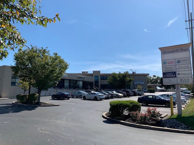 905 W Sproul Rd, Springfield Township, PA for lease - Building Photo - Image 2 of 7