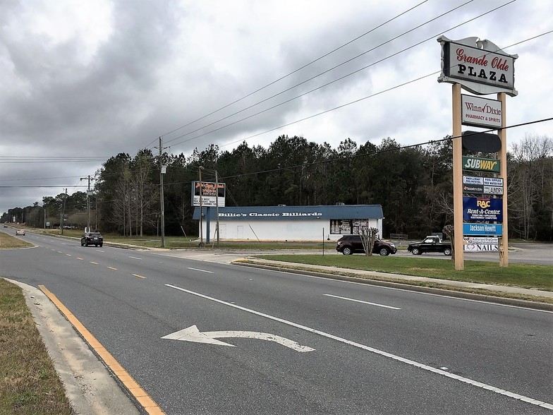 2732 Blanding Blvd, Middleburg, FL for sale - Primary Photo - Image 1 of 1