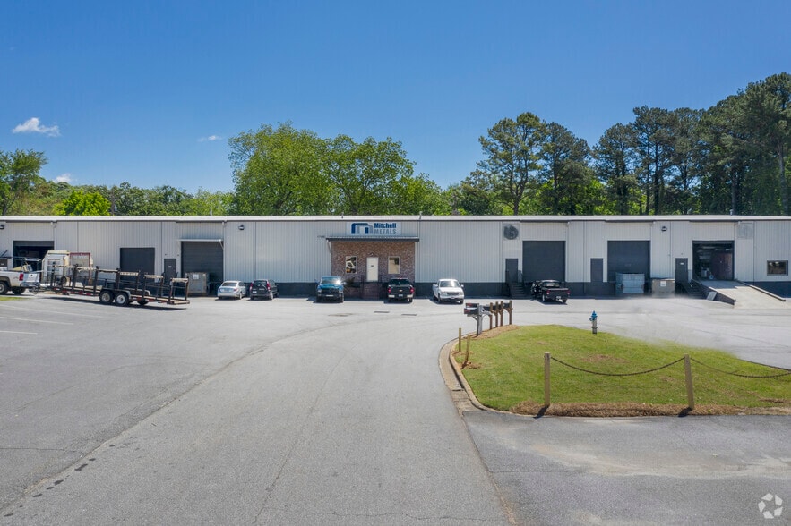 1761 McCoba Dr SE, Smyrna, GA for lease - Building Photo - Image 3 of 9