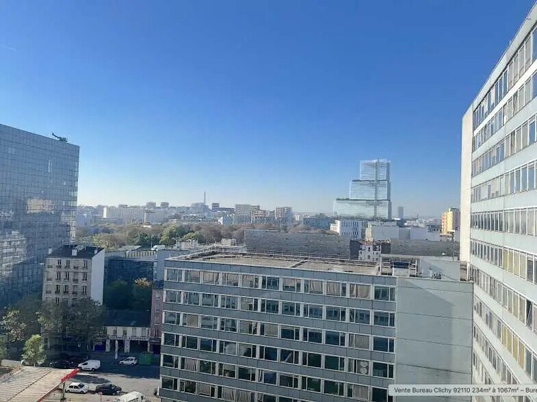 Office in Clichy for sale - Building Photo - Image 1 of 18