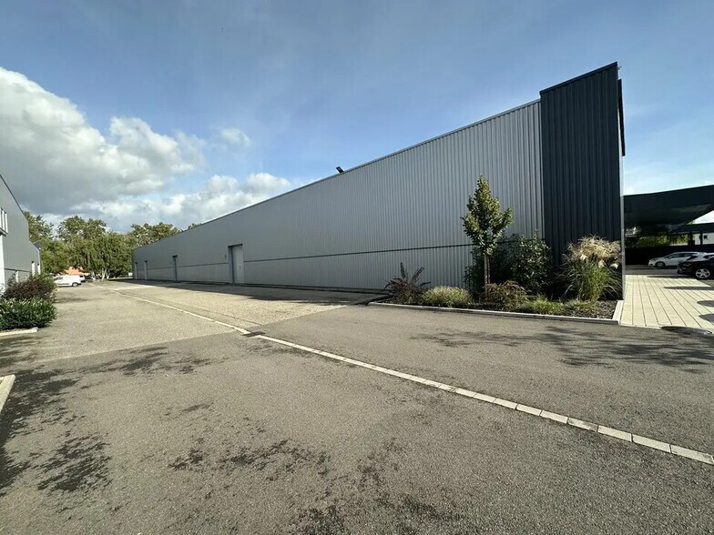 Industrial in Bischheim for lease - Building Photo - Image 2 of 5