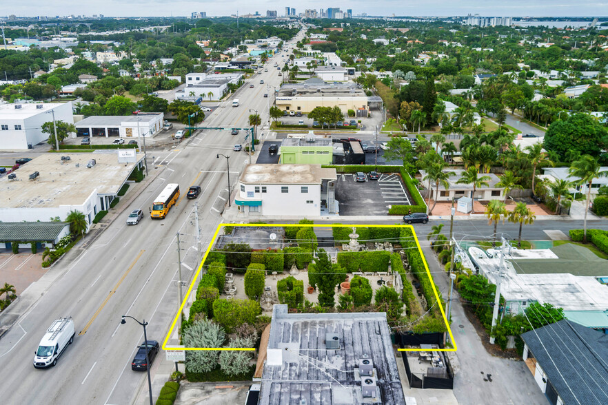 5600 S Dixie Hwy, West Palm Beach, FL for sale - Building Photo - Image 2 of 8