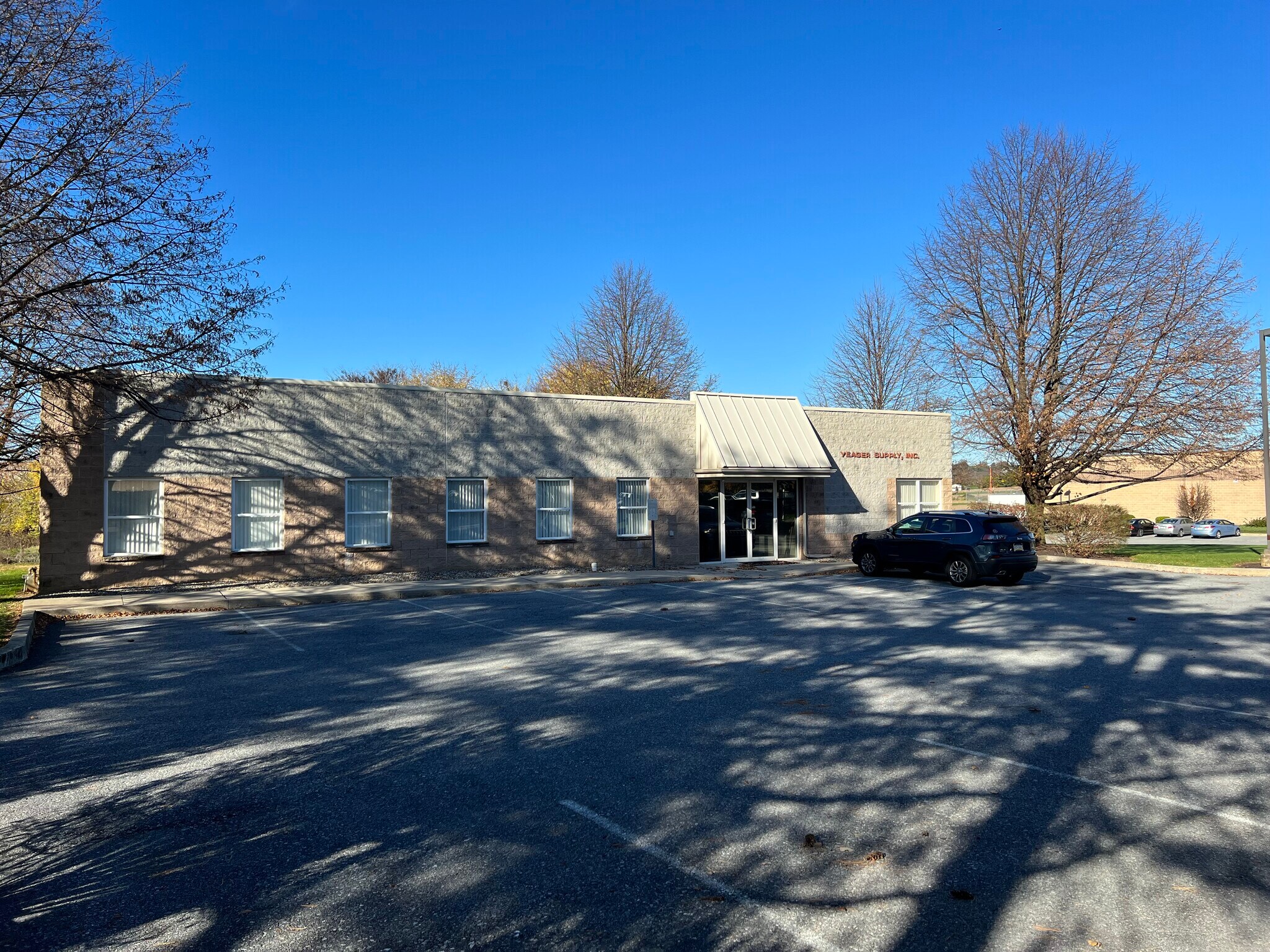 131 W Airport Rd, Lititz, PA 17543