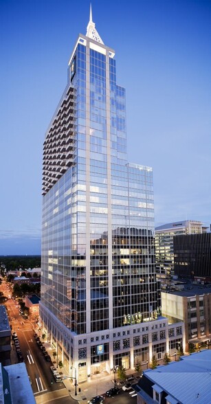 301 Fayetteville St, Raleigh, NC for lease - Building Photo - Image 3 of 8