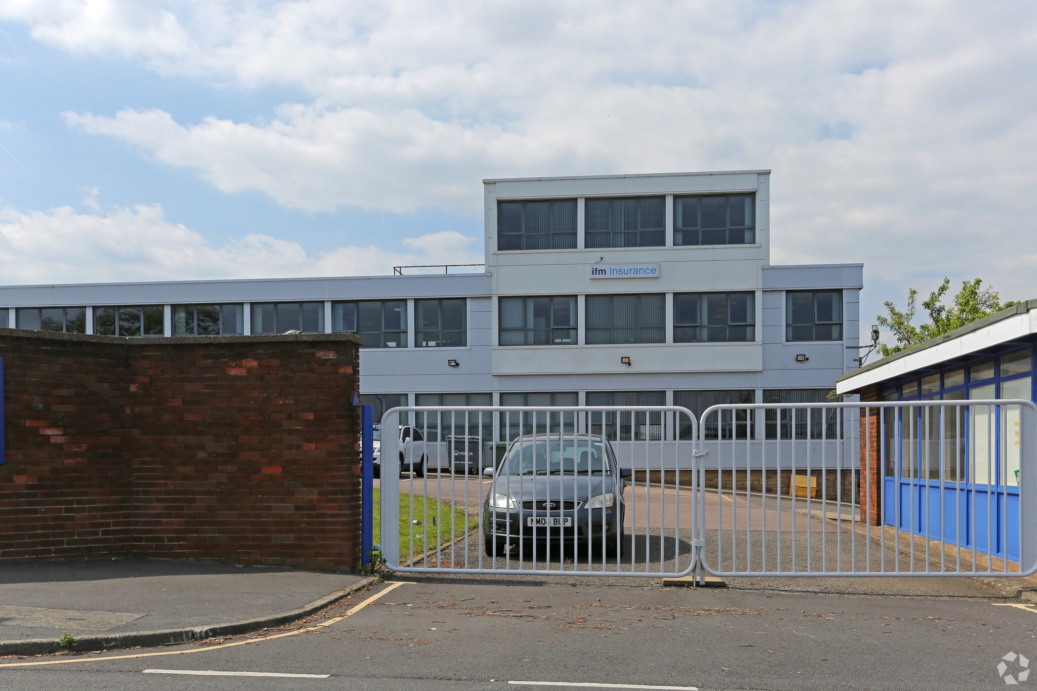 35 Kettlebridge Rd, Sheffield for sale Primary Photo- Image 1 of 1