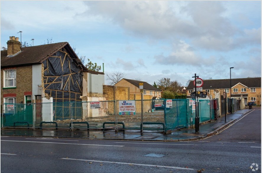 85 Brighton Rd, South Croydon for sale Primary Photo- Image 1 of 1