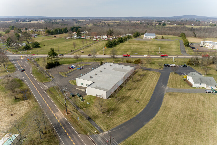 1806 Deep Run Rd, Pipersville, PA for lease - Building Photo - Image 2 of 8