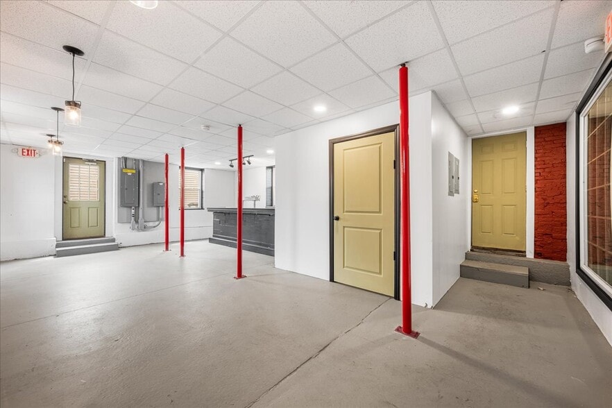 21 Furnace St, Danielson, CT for lease - Interior Photo - Image 2 of 26