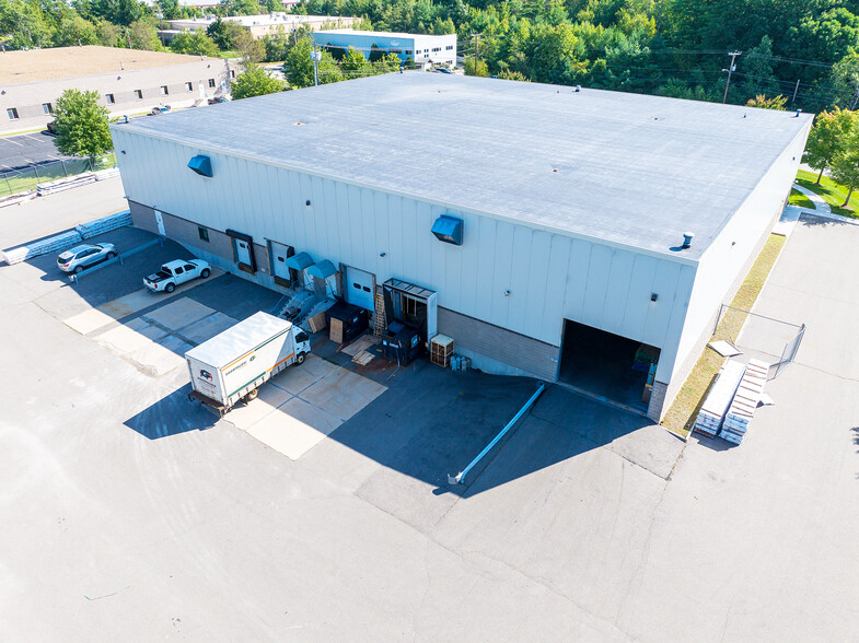 368 Pepsi Rd, Manchester, NH for lease - Building Photo - Image 3 of 7