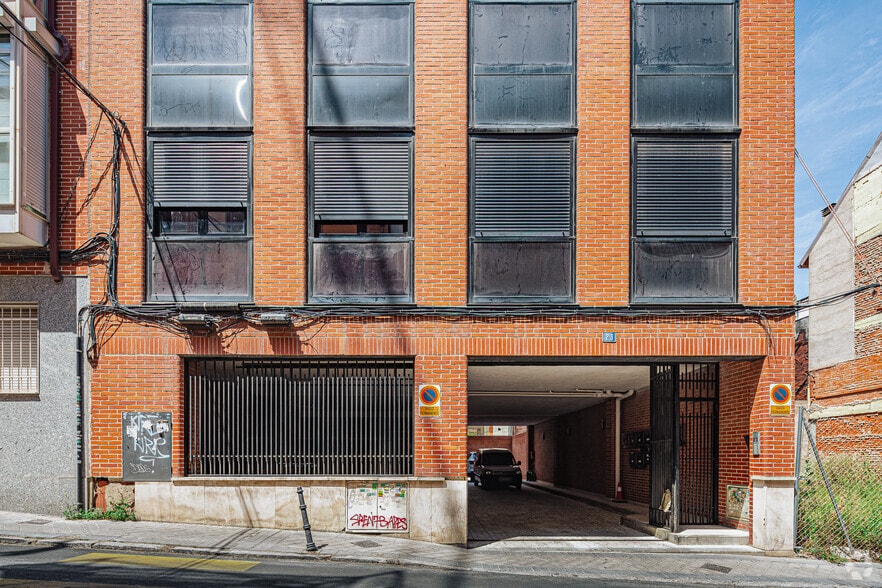 Calle de Alejandro Villegas, 23, Madrid, Madrid for sale - Primary Photo - Image 1 of 1