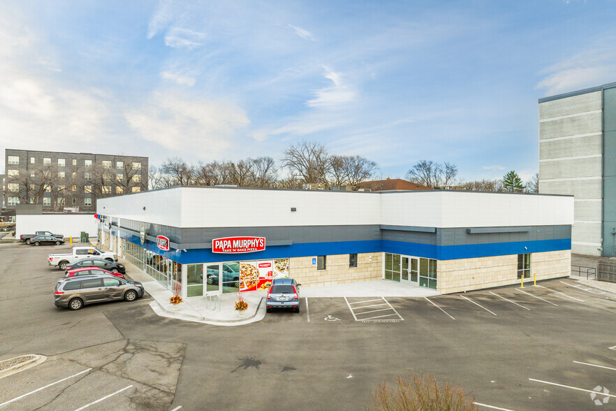 8225-8229 Highway 7, Saint Louis Park, MN for lease - Building Photo - Image 3 of 16