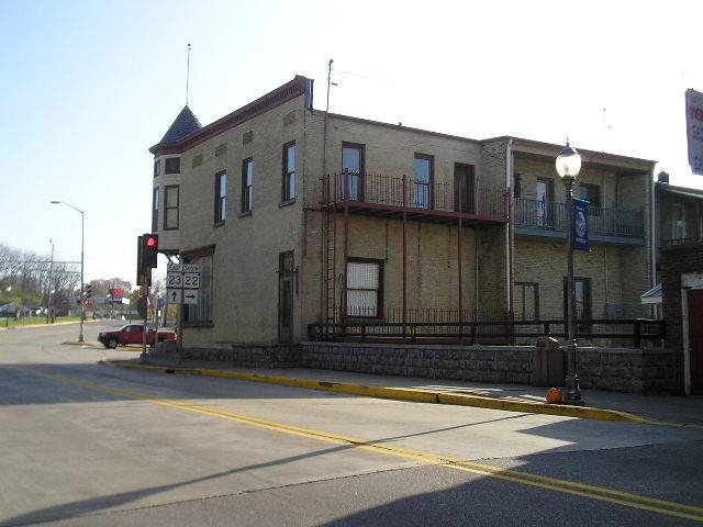 1 Main St, Montello, WI for sale - Primary Photo - Image 1 of 1