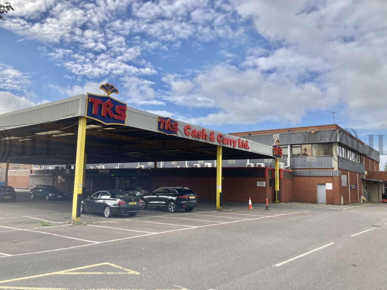 Southbridge Way, Southall for sale Primary Photo- Image 1 of 1