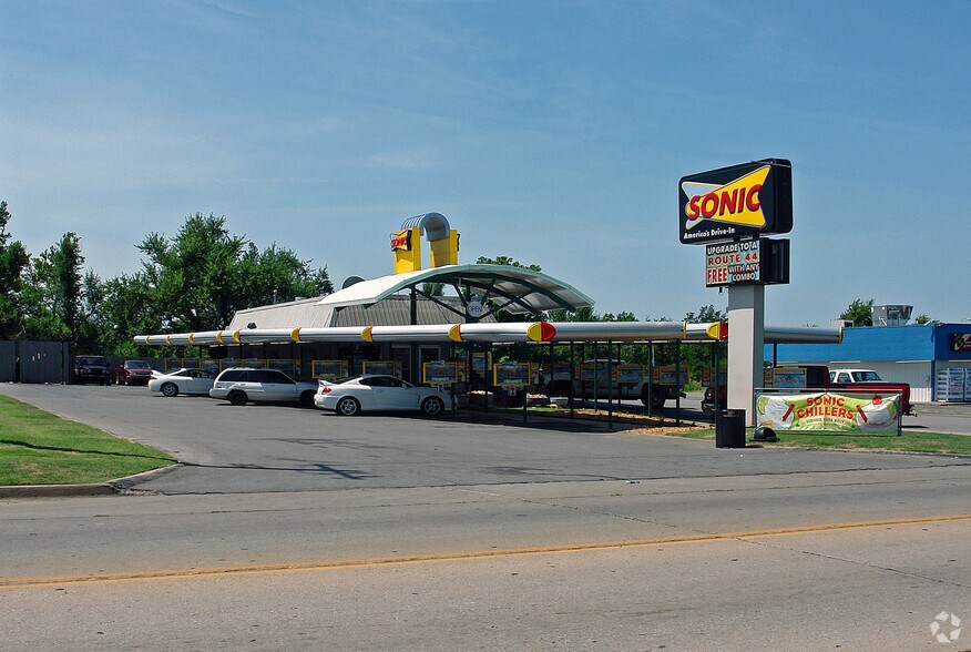 710 E Broadway St, Drumright, OK for sale - Primary Photo - Image 1 of 1