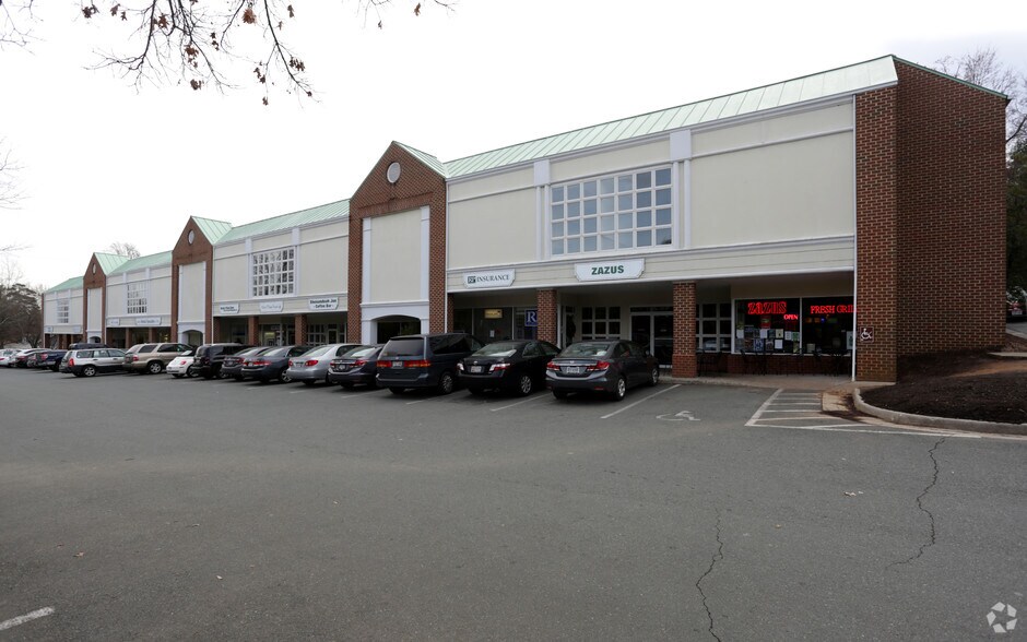 2218 Ivy Rd, Charlottesville, VA 22903