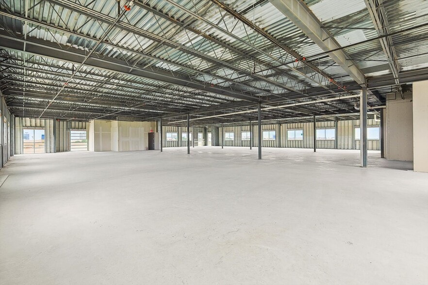 5740 State Highway 121, Plano, TX for sale - Interior Photo - Image 3 of 18