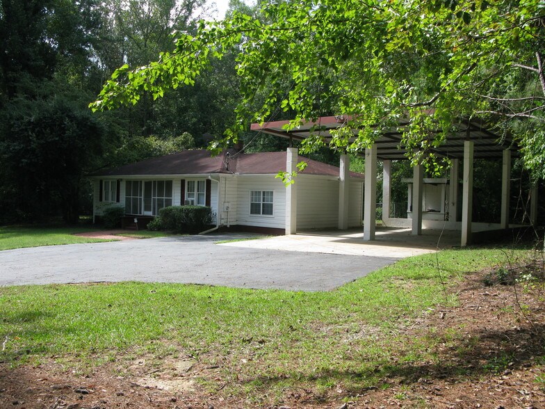 4825 N Cobb Pky NW, Acworth, GA 30101