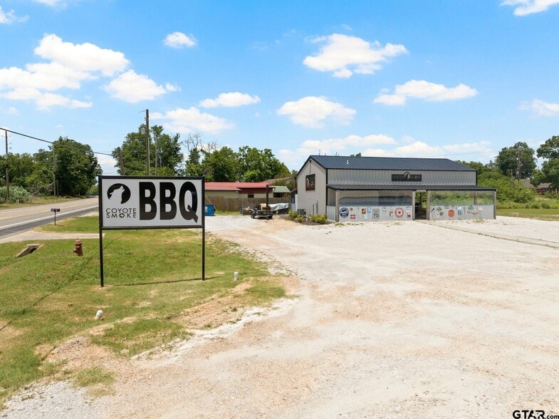 908 W Broadway St, Winnsboro, TX for sale - Building Photo - Image 2 of 29