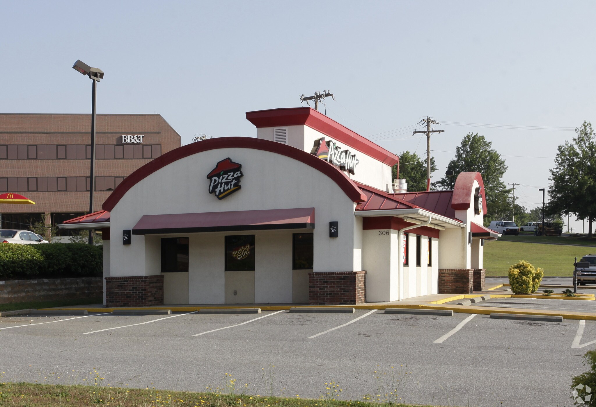 306 W Wade Hampton Blvd, Greer, SC for sale Primary Photo- Image 1 of 1