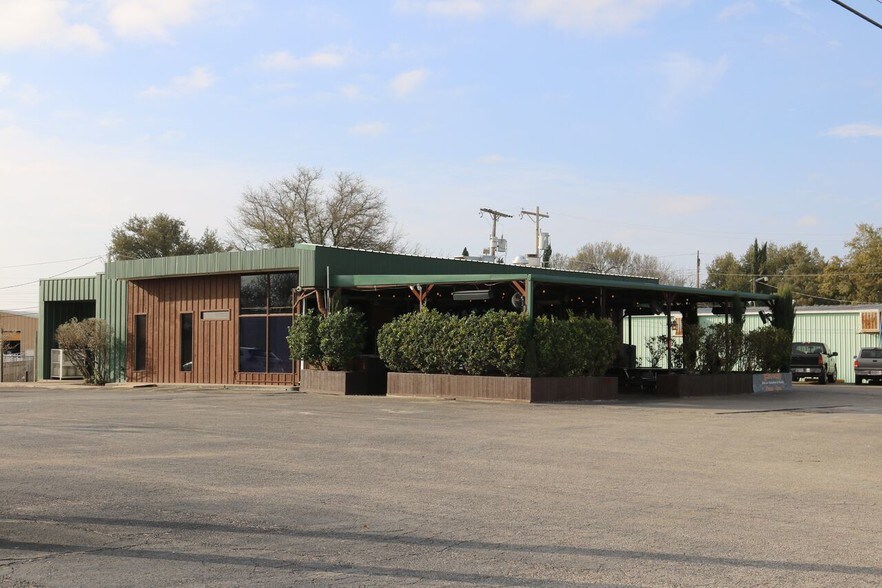 2201 Knickerbocker Rd, San Angelo, TX 76904