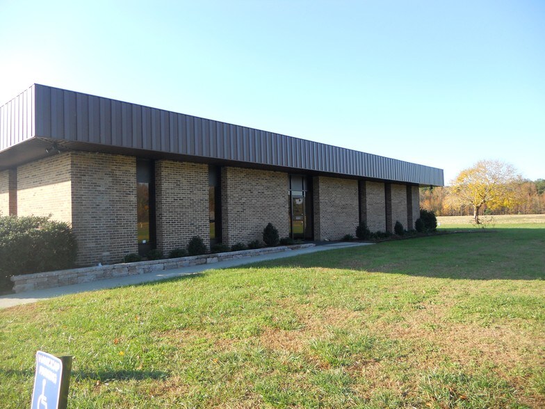 21222 Fairgrounds Rd, Onancock, VA for sale - Primary Photo - Image 1 of 1