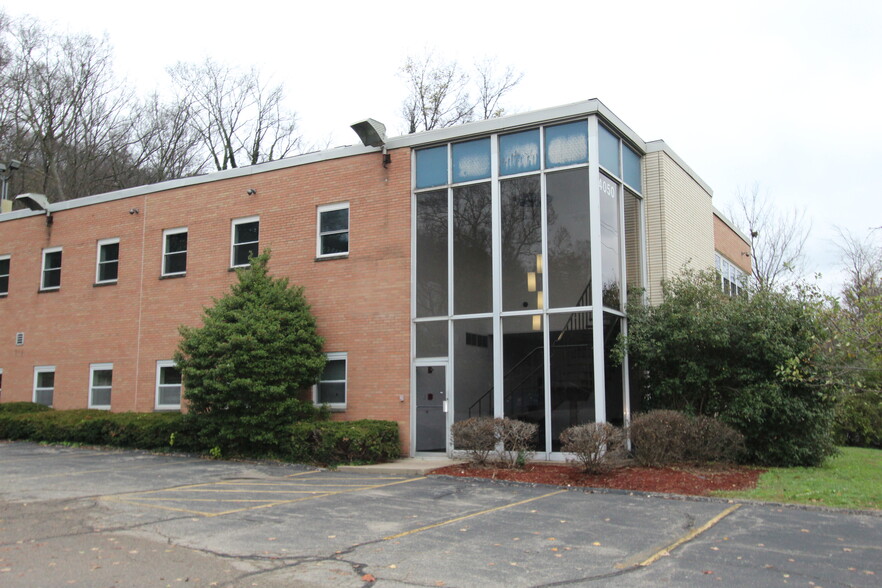 4050 River Rd, Cincinnati, OH for sale - Building Photo - Image 1 of 6