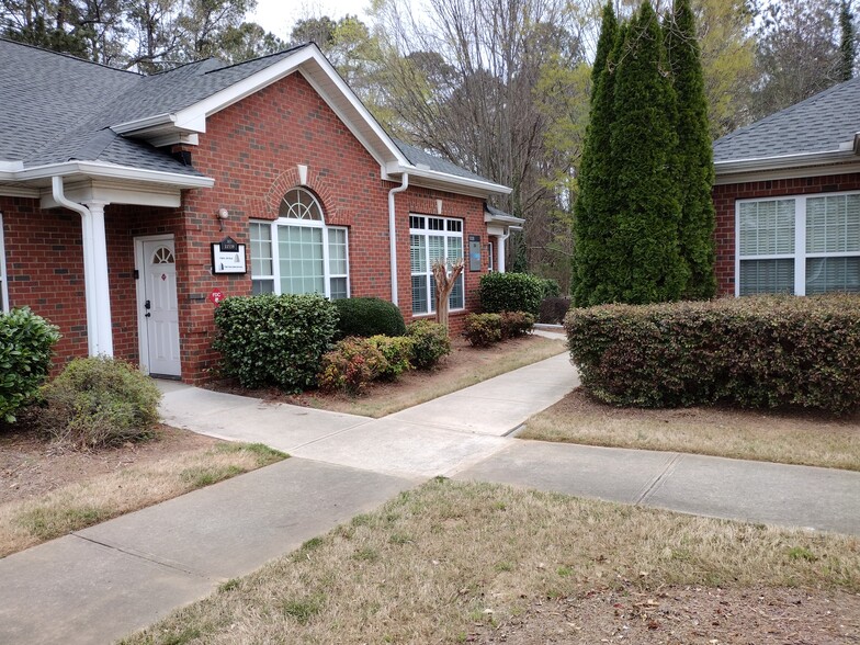 11539 Park Woods Cir, Alpharetta, GA for lease - Building Photo - Image 1 of 18