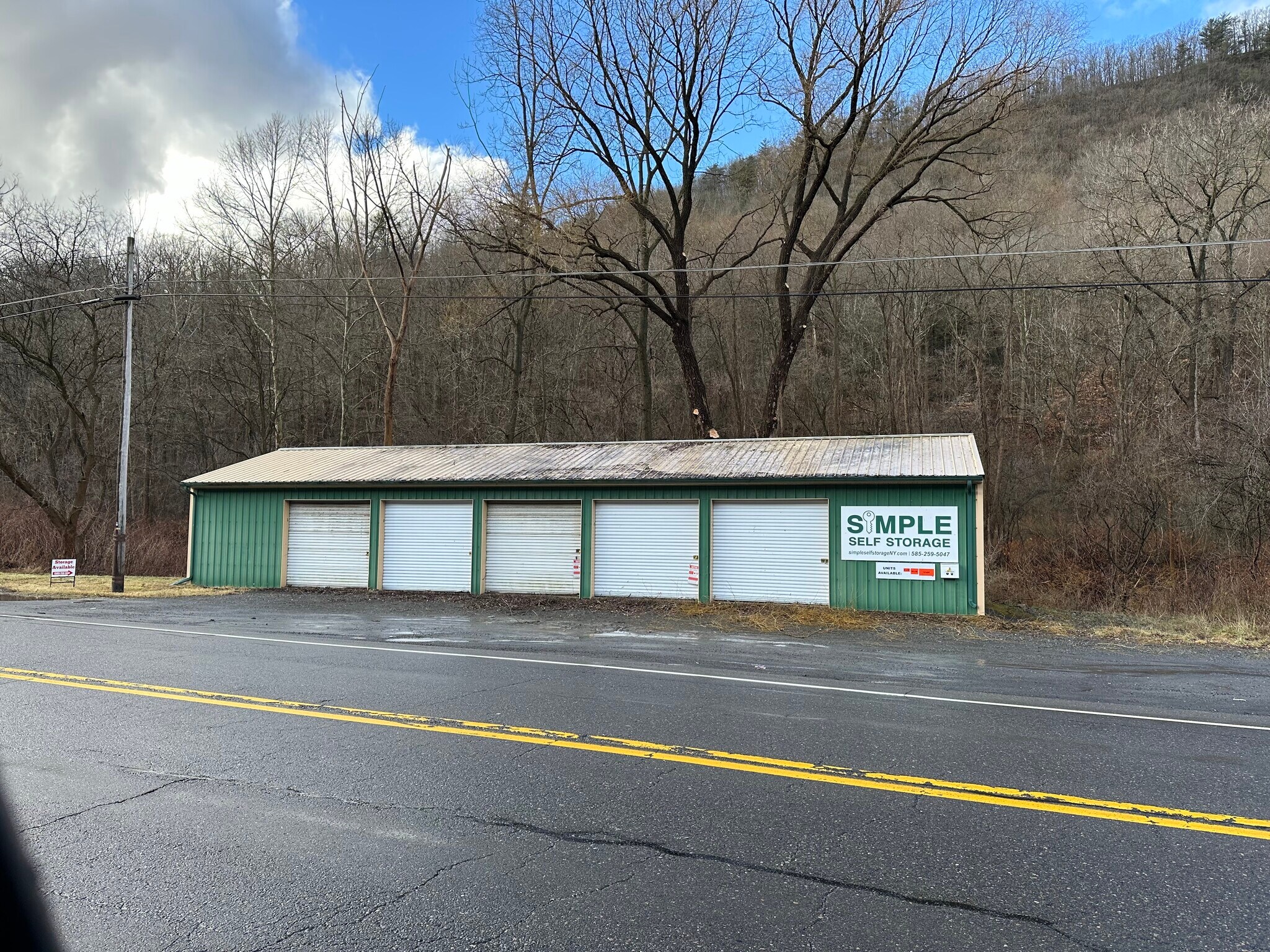 4465 Main St  