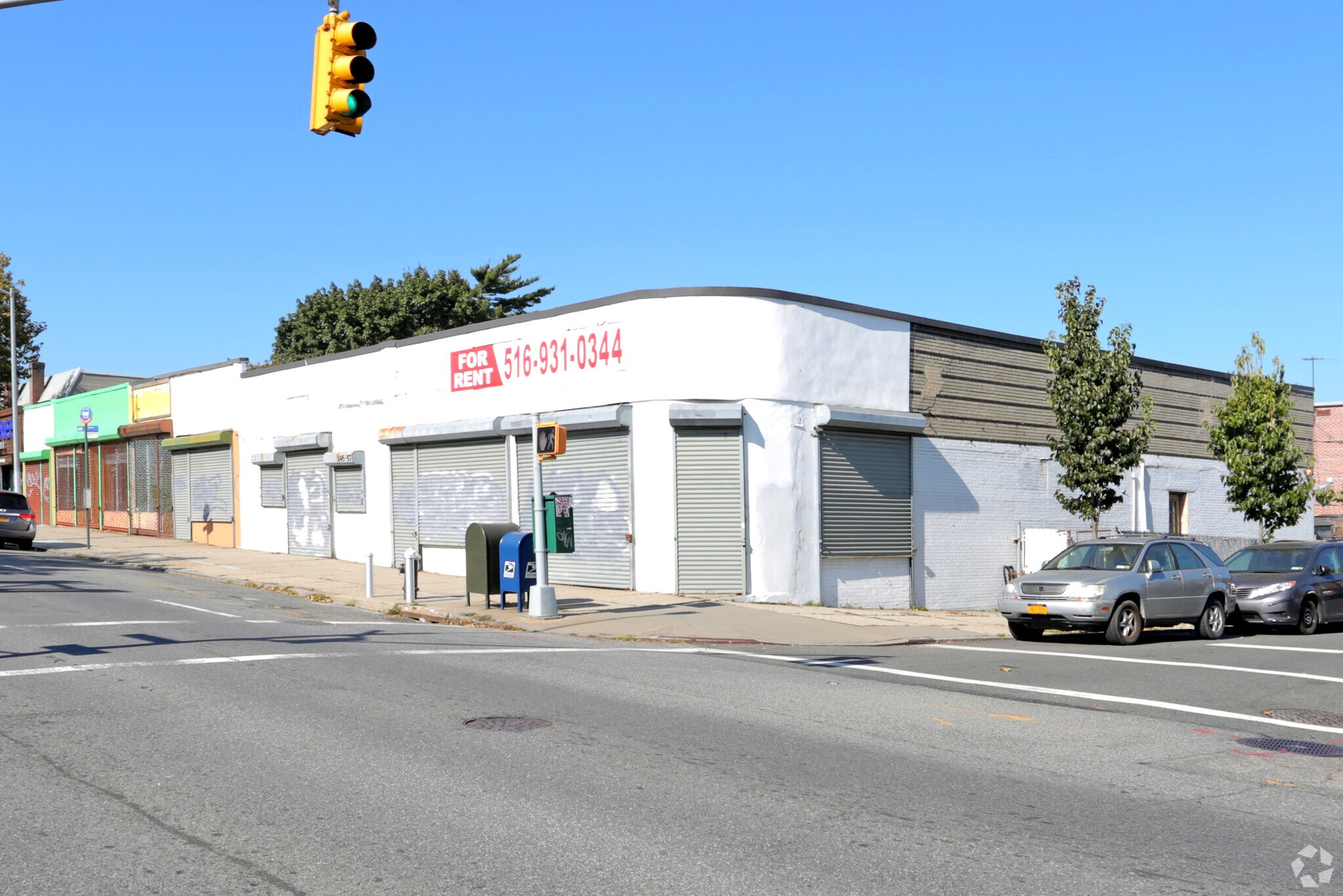 14637-146-57 Horace Harding Expy, Flushing, NY for sale Primary Photo- Image 1 of 1