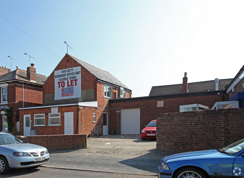 84A Queens Rd, Farnborough for lease - Primary Photo - Image 1 of 6