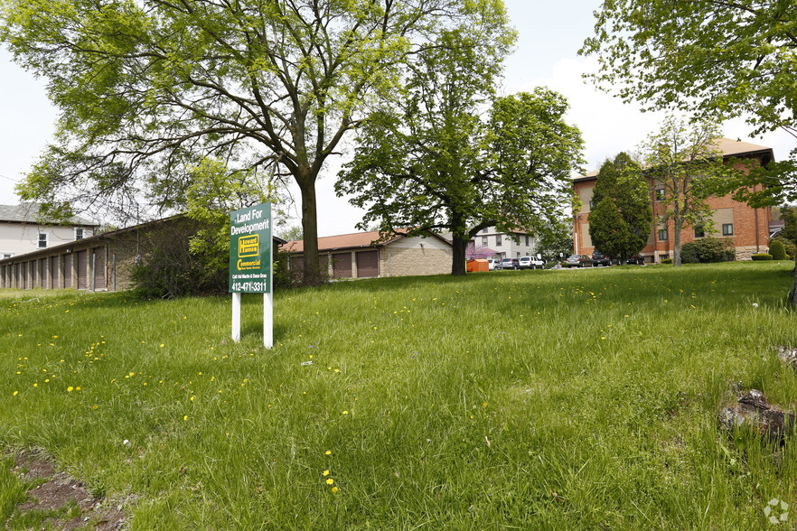 3800 4th Ave, Beaver Falls, PA for sale - Primary Photo - Image 1 of 3