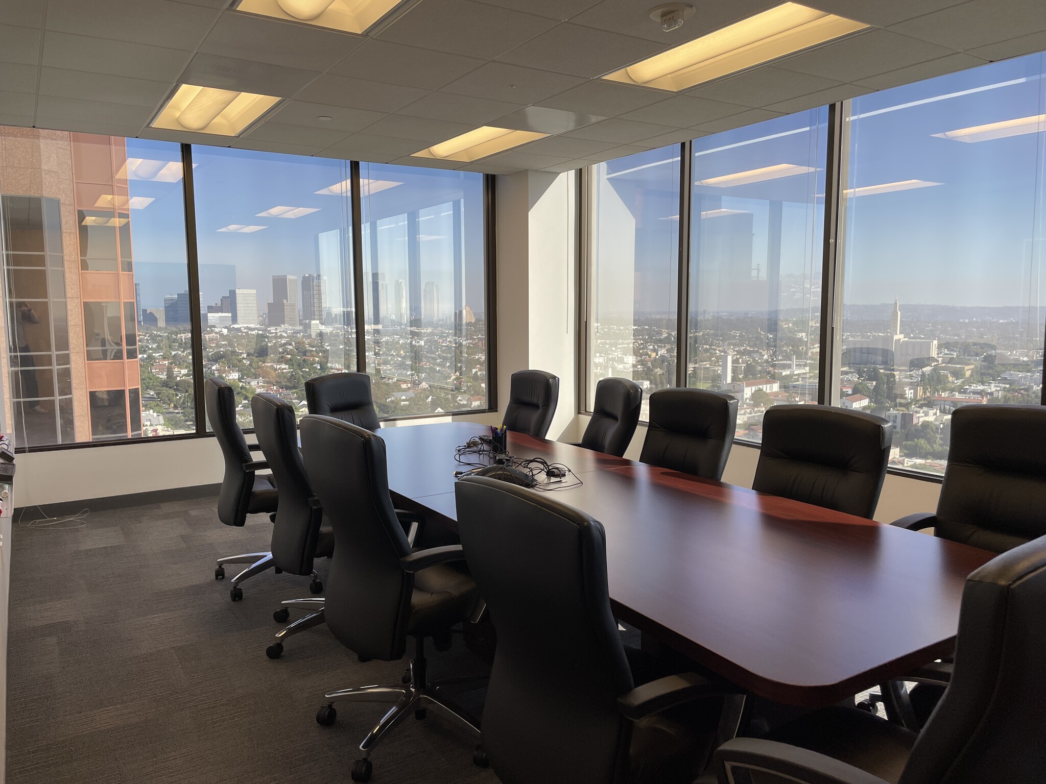 10880 Wilshire Blvd, Los Angeles, CA for lease Interior Photo- Image 1 of 11