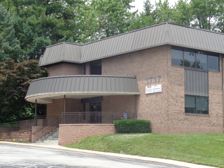 1717 Swede Rd, Blue Bell, PA for lease - Building Photo - Image 3 of 7