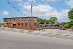 3661 W Shore Rd, Warwick RI - Warehouse