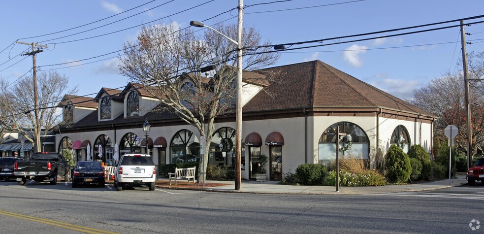 50-69 Main St, Westhampton Beach, NY for sale - Primary Photo - Image 1 of 1