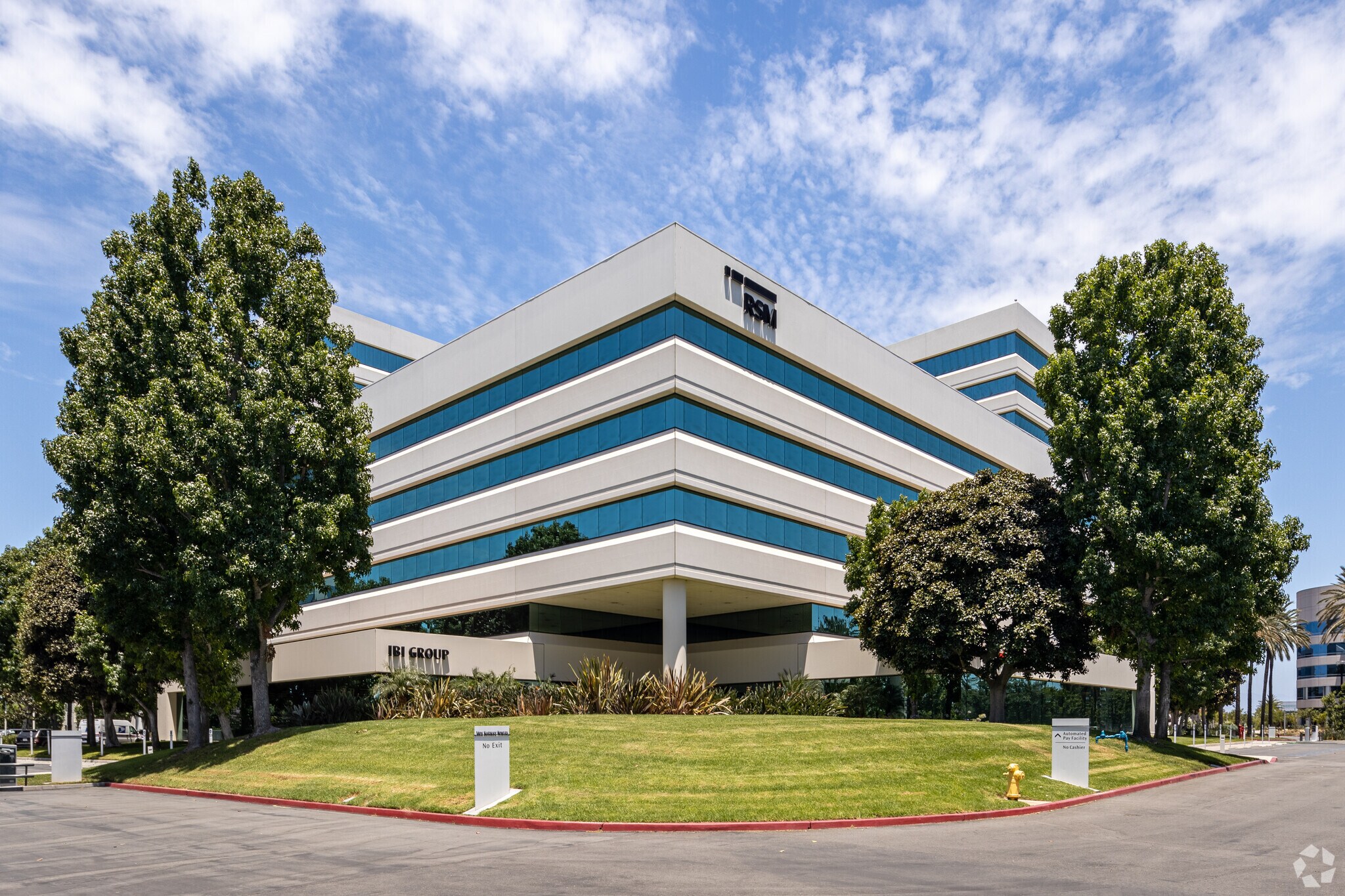 18401 Von Karman Ave, Irvine, CA for lease Building Photo- Image 1 of 9