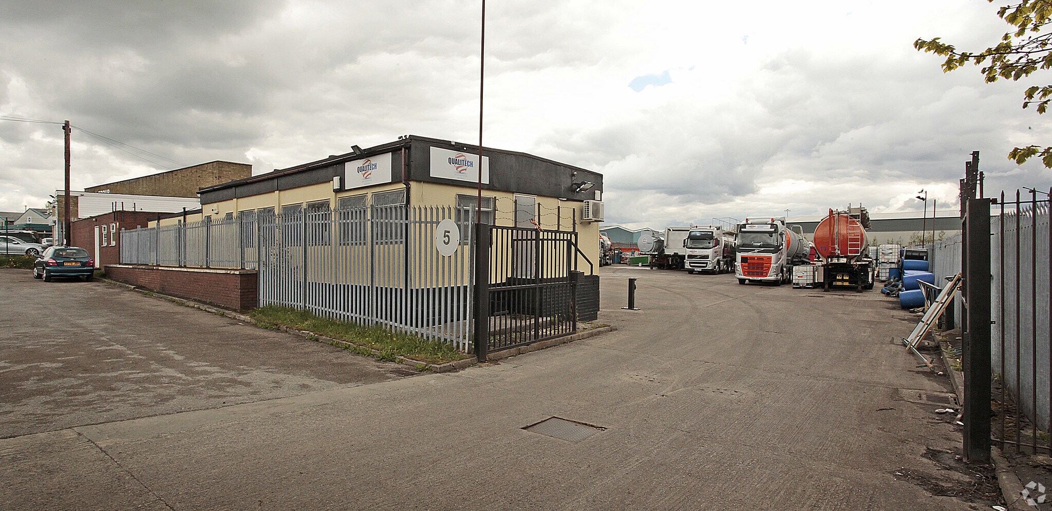 Haydock Ln, Haydock for sale Primary Photo- Image 1 of 3